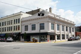 900 Washington Ave