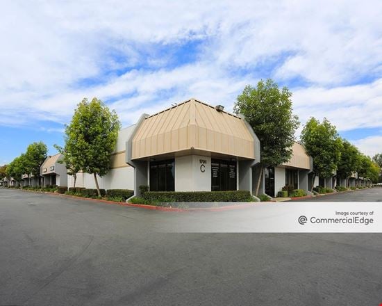 Orangewood Business Center