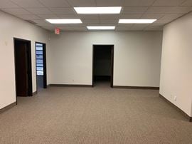 Office space along high traffic road in Richardson