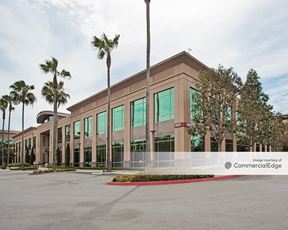 Bridge Pointe Corporate Centre - Ph. II