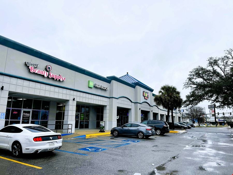 Main Street Plaza Shopping Center