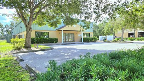 Immaculate Office & Flex Warehouse Building!