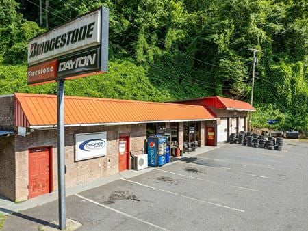 Retail space for Sale at 119 Whitewater Drive in Cherokee