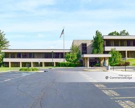 Bloomfield Office Center - 40701 Woodward Avenue