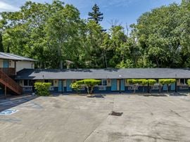 Red Bluff Inn