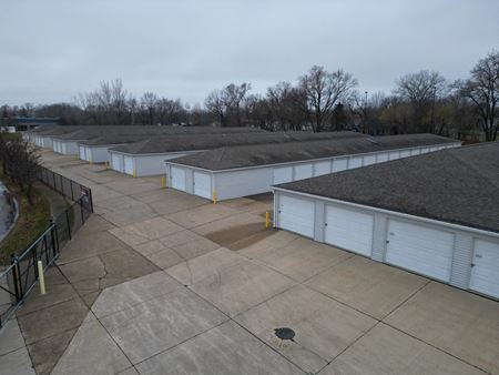 Photo of commercial space at 1505 46th Ave in Moline
