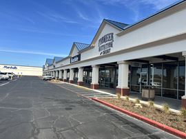 2101 N 14th St - Ponca Plaza - Retail