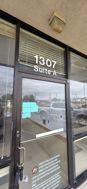 1307 W Fairmont Pkwy