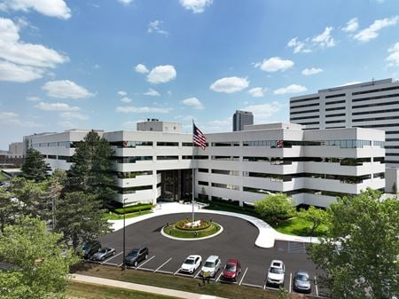 Photo of commercial space at 901 Wilshire Drive in Troy