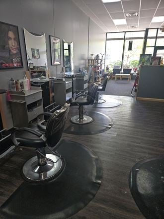 Turn Key Hair Salon Near MSU in East Lansing