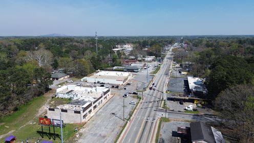 3850 Glenwood Rd | Multi-Tenant Retail Strip | Decatur, GA
