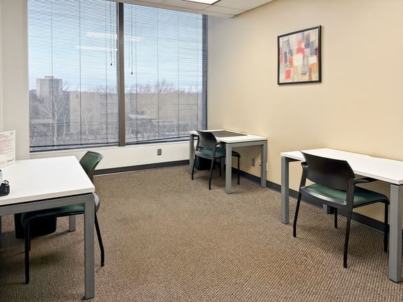 KS, Overland Park - Corporate Woods