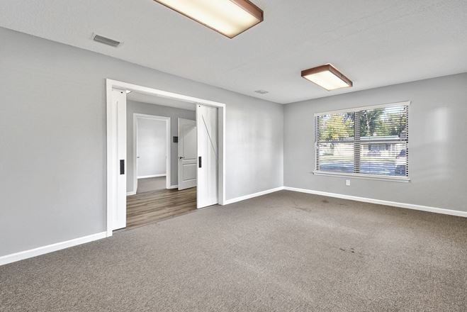 2968 Rainbow Rd