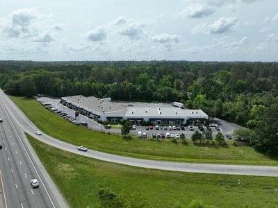 400 Northeast Dr