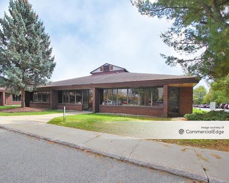 Commercial space for Rent at 721 Kenmoor Avenue SE in Grand Rapids