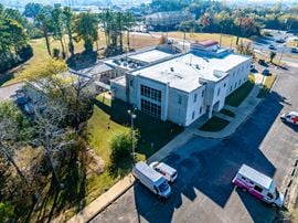 5015 Woods Crossing Dr