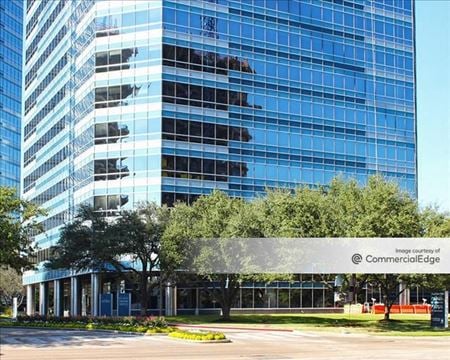 Four Oaks Place - Wells Fargo Tower - Houston