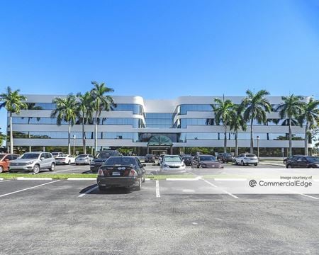 Office space for Rent at 4501 Tamiami Trail North in Naples