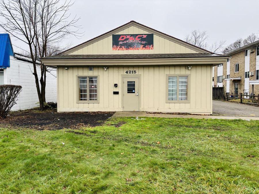 Office Building - 4215 N Grand River - Lansing Mi 