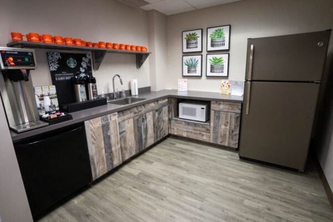 OffiCenters - Edina