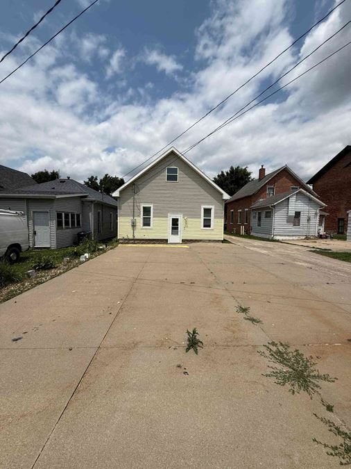 945 6th Ave