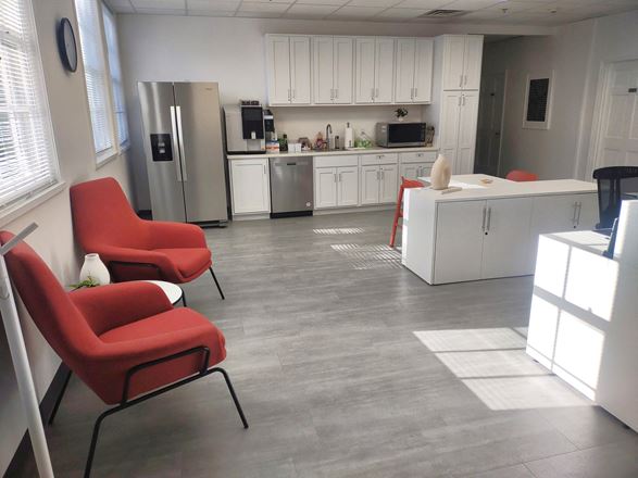 Regus - Branson - W Hwy 76