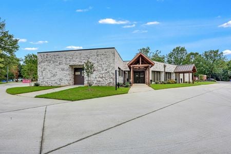 Office space for Rent at 669 Lanier Park Dr in Gainesville