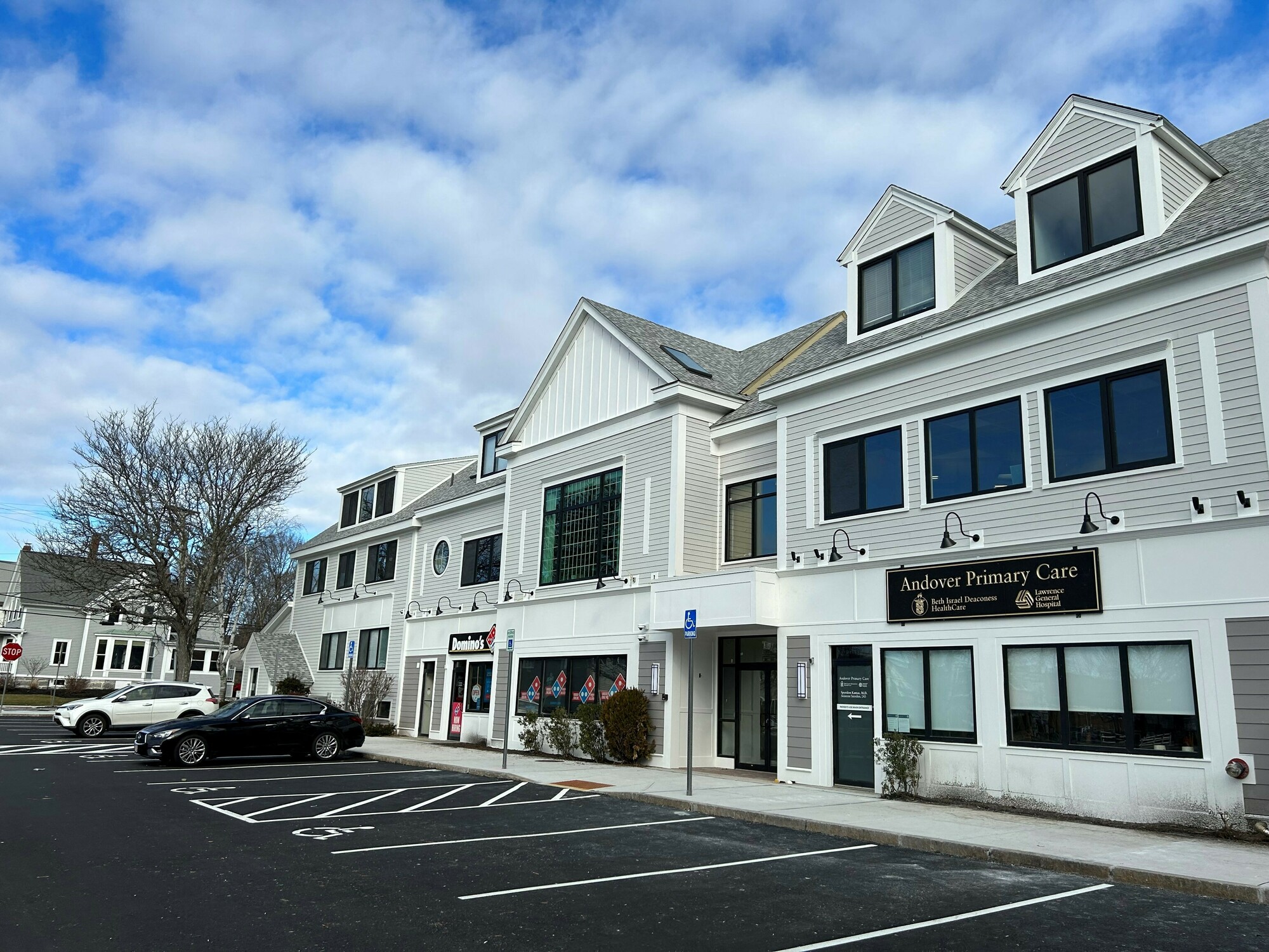 63 Park St, Andover, MA 01810