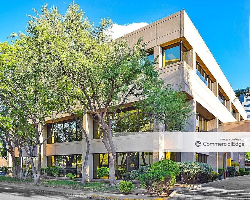 Commercial State Bank Building 407 North Big Spring Street Office