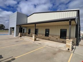 11616 U.S. 87 FOR LEASE 14,000 Sf Office Warehouse LOCATED on Future Port to Plains US HWY 87 Frontage!