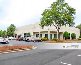 Northmont Business Center - 1965 Evergreen Blvd