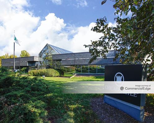 Crossroads Corporate Center - 20825 Swenson Drive
