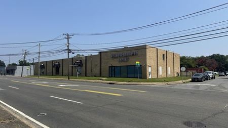 Industrial space for Rent at 910 Wellwood Ave in Lindenhurst