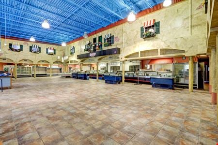 Retail space for Sale at 862 Lafayette St in Cape Coral