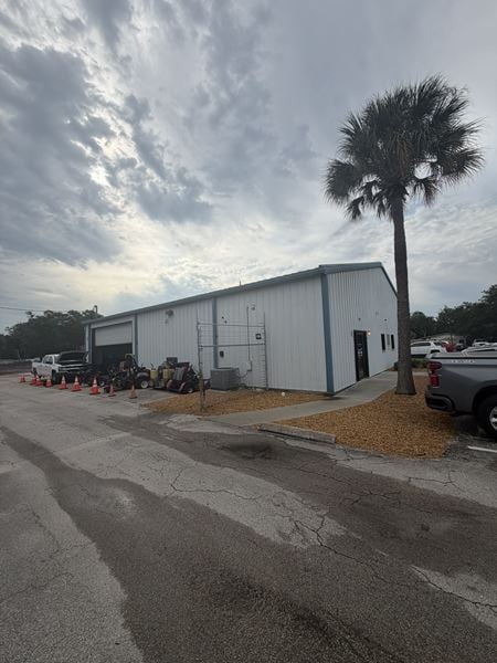Industrial space for Rent at 1077 Derbyshire Rd in Daytona Beach