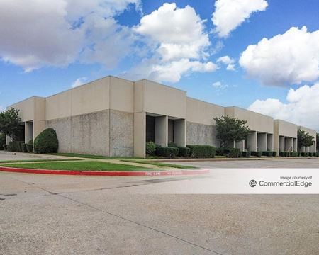 Office space for Rent at 1201 East Arapaho Road in Richardson