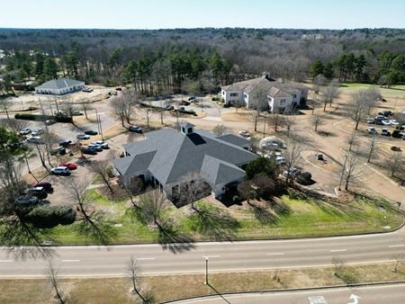 Photo of commercial space at 601 Crescent Blvd in Ridgeland