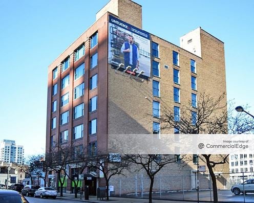 Verso - 306 West Erie Street