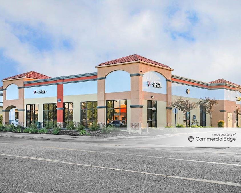 KPC Towne Center 2171 West Florida Avenue Retail Building