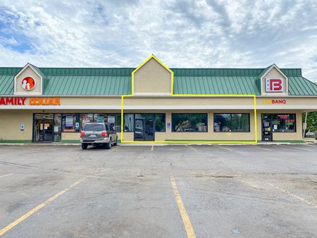 Commercial space for Rent at 609-611 Dundee Ave in Elgin
