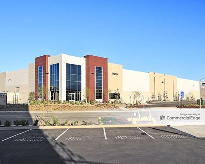 Majestic Freeway Business Center - Building 6