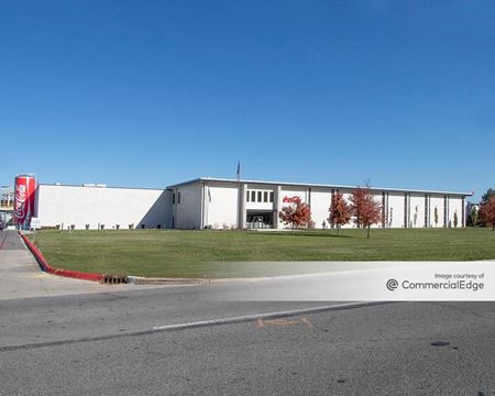 Industrial space for Rent at 5000 West 25th Street in Indianapolis