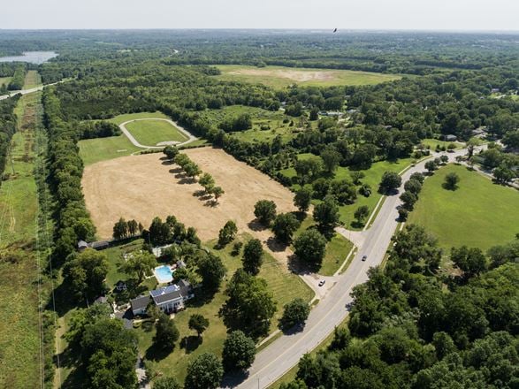 8925 Longview Road (Land)