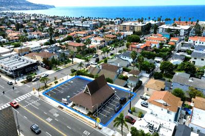 1109 S Pacific Coast Hwy