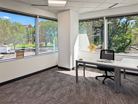 Regus - Brooklyn Center - N Summit Dr