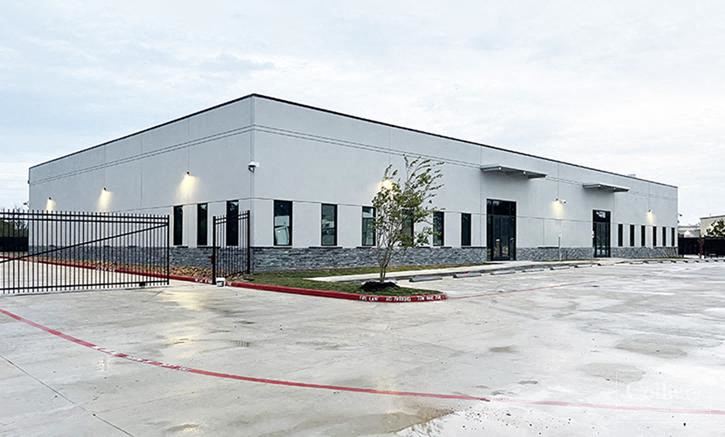 For Sale | Tomball Light Industrial Facility
