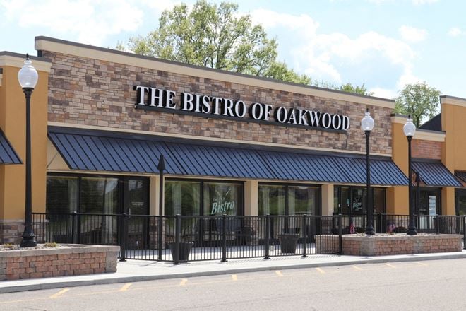 Oakwood Square Plaza