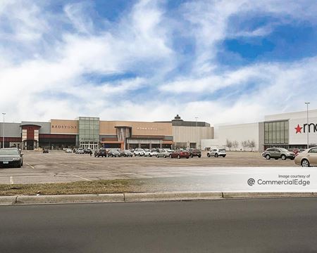 Retail space for Rent at 12401 Wayzata Blvd in Minnetonka