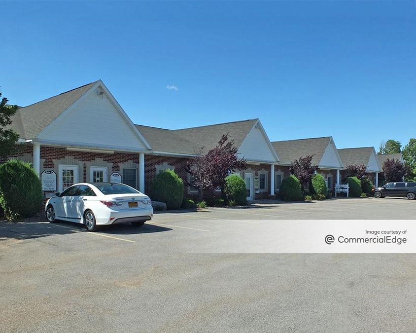 17 Limestone Drive, Williamsville, NY 14221