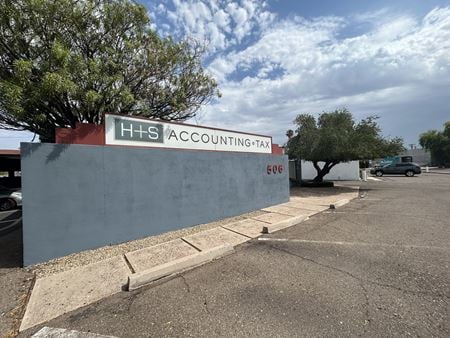 Photo of commercial space at 506 E Camelback Rd in Phoenix